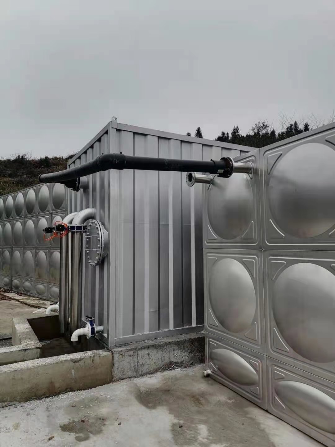 湘西鳳（fèng）凰一體化不鏽鋼淨水器